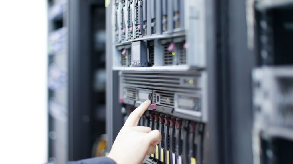 Reseller Hosting vs VPS Hosting Difference Reseller Hosting vs VPS Hosting Difference
