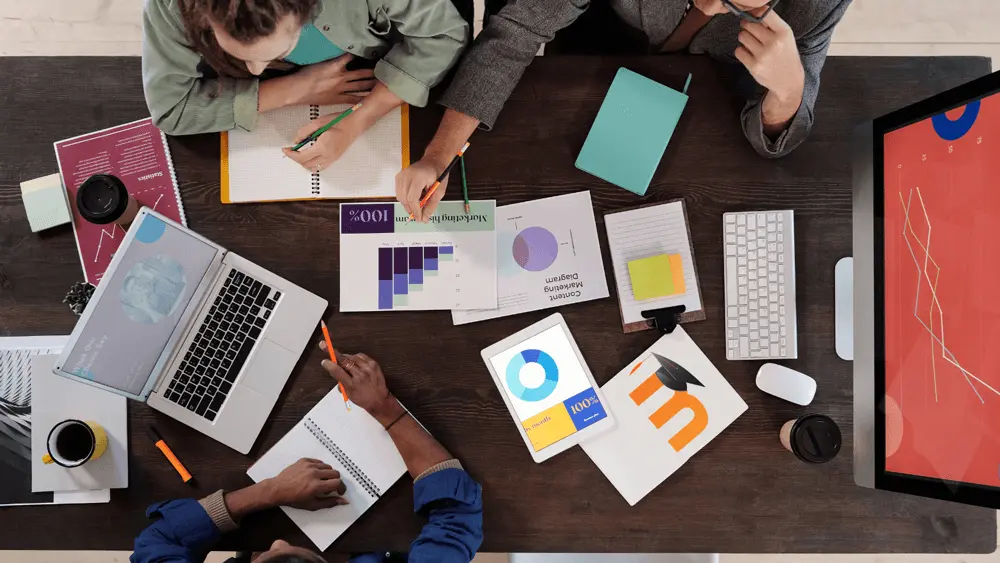 Creative Ways to Utilize Moodle for Non-Academic Purposes and Training Creative Ways to Utilize Moodle for Non-Academic Purposes and Training, Collaboration